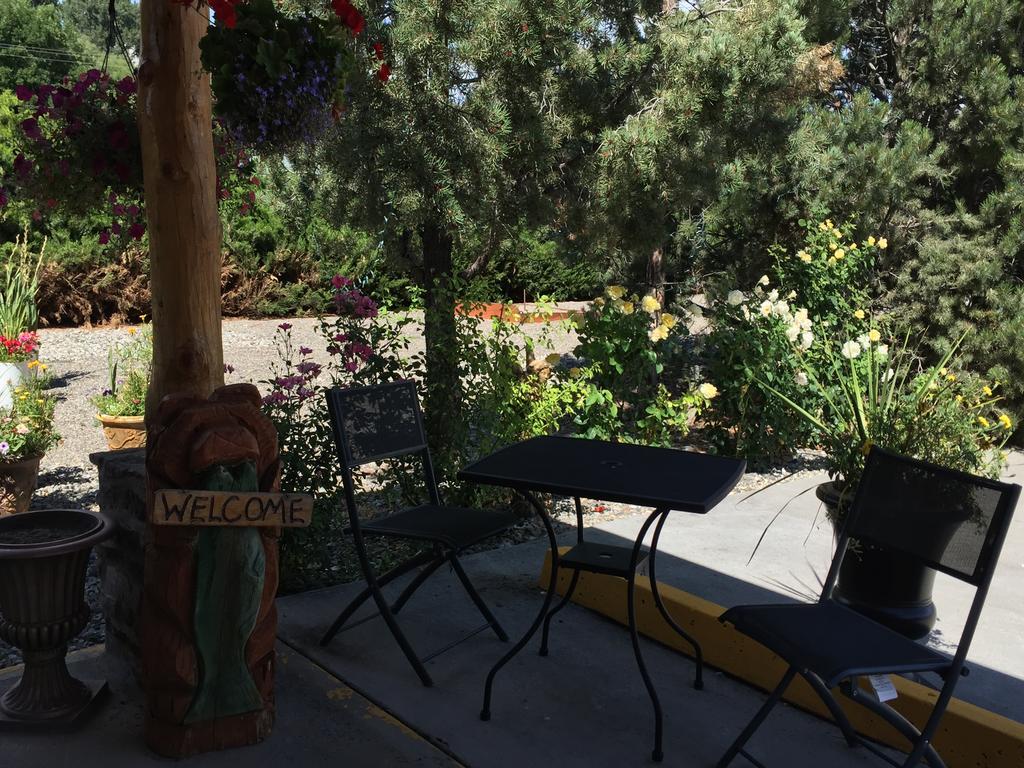 Hotchkiss Inn Motel מראה חיצוני תמונה